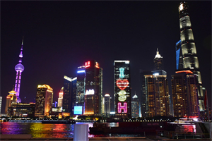 上海后花园论坛：在年尾整装待发：迎接欢乐的上海